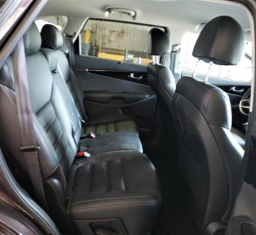 Photo 11 from auction – 2018 KIA SORENTO EX with VIN 5XYPHDA58JG365143