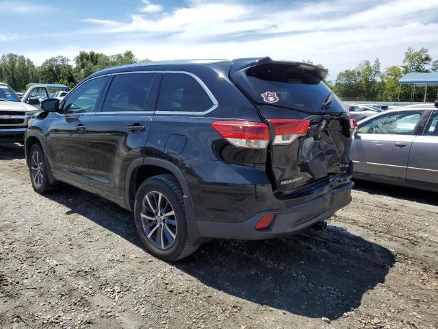 Снимка 2 от търг – 2018 TOYOTA HIGHLANDER с VIN 5TDJZRFH5JS841726