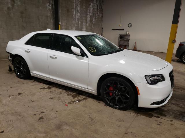 Photo 4 from auction – 2019 CHRYSLER 300 S with VIN 2C3CCABGXKH555450