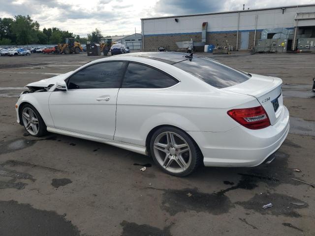 Photo 2 from auction – 2013 MERCEDES-BENZ C 250 with VIN WDDGJ4HB4DG037726