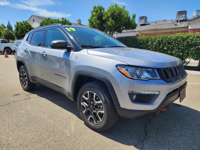 JEEP COMPASS TR 2019 with VIN 3C4NJDDBXKT780391 - Photo from auction