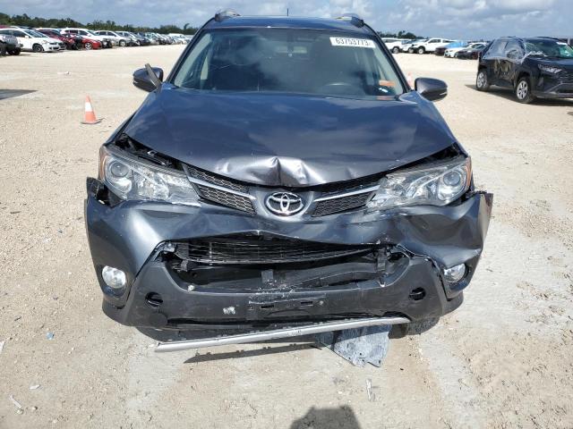 Photo 5 from auction – 2015 TOYOTA RAV4 XLE with VIN JTMRFREV0FD165983