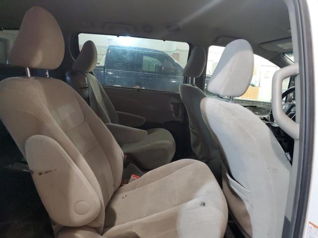 Photo 10 from auction – 2016 TOYOTA SIENNA LE with VIN 5TDKK3DC5GS711211
