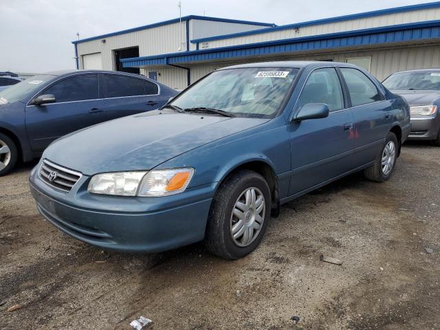 TOYOTA CAMRY CE 2000 with VIN 4T1BG22K3YU941747 - Photo from auction