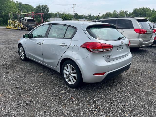 Photo 3 from auction – 2017 KIA FORTE LX with VIN KNAFK5A80H5669614