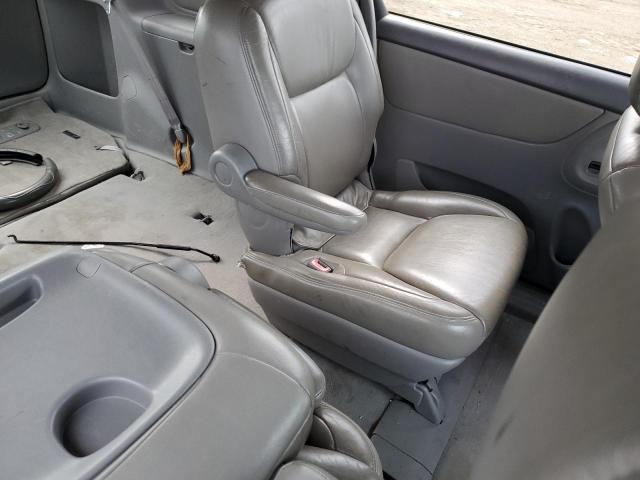 Photo 11 from auction – 2004 TOYOTA SIENNA CE with VIN 5TDZA23C84S162080