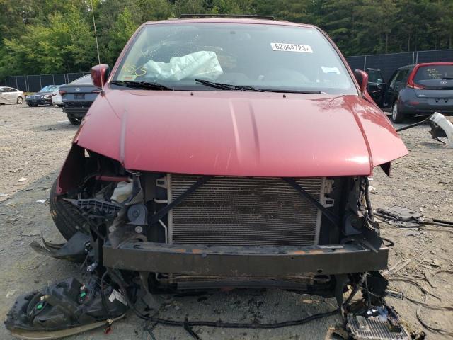 Photo 5 from auction – 2016 CHRYSLER TOWN & COU with VIN 2C4RC1BG4GR295876