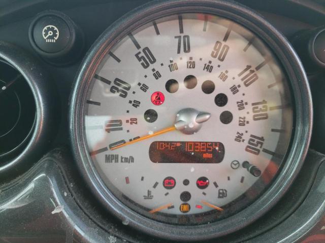 Photo 9 from auction – 2005 MINI COOPER S with VIN WMWRE33515TD99136