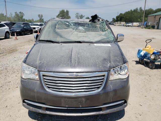 Photo 5 from auction – 2015 CHRYSLER TOWN & COU with VIN 2C4RC1CGXFR520332