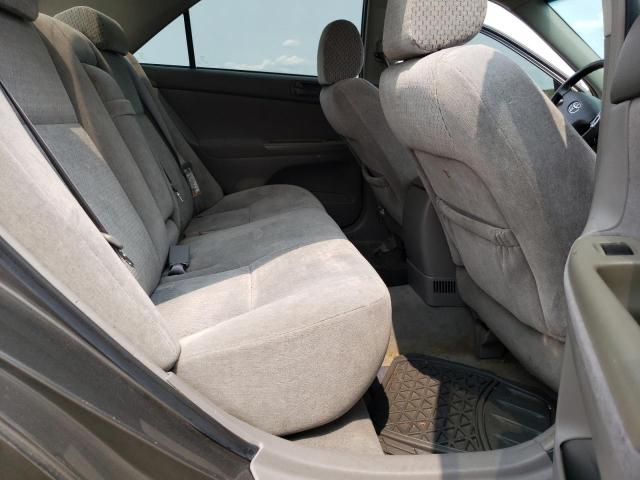 Photo 10 from auction – 2004 TOYOTA CAMRY LE with VIN 4T1BE32K44U854042