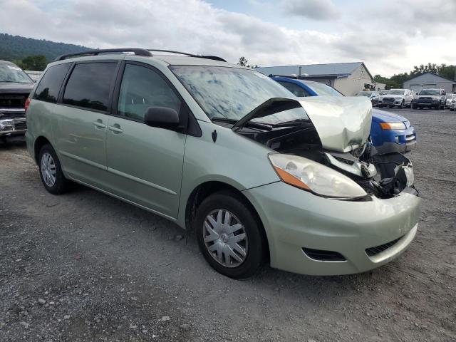 Photo 4 from auction – 2010 TOYOTA SIENNA CE with VIN 5TDKK4CC9AS336230