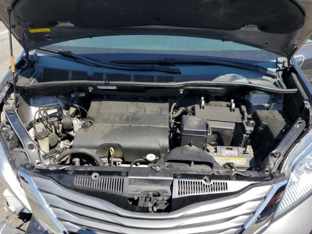 Photo 12 from auction – 2014 TOYOTA SIENNA XLE with VIN 5TDYK3DC7ES444290