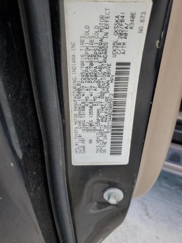 Photo 14 from auction – 2002 TOYOTA SEQUOIA with VIN 5TDZT34A02S085912