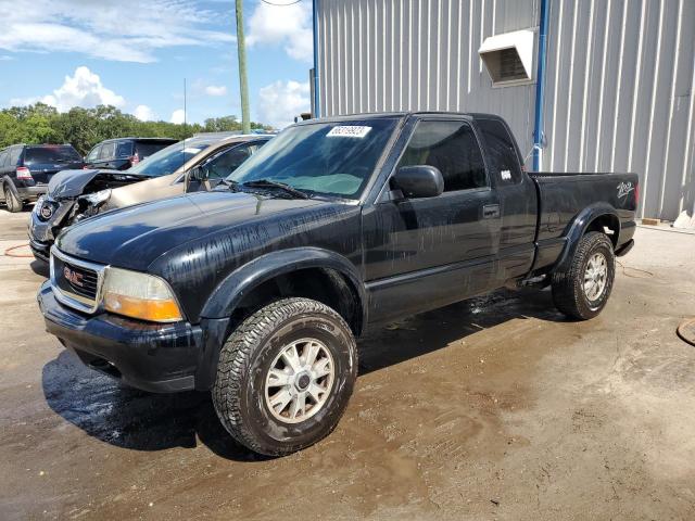GMC SONOMA 2003 with VIN 1GTCT19XX38285399 - Photo from auction