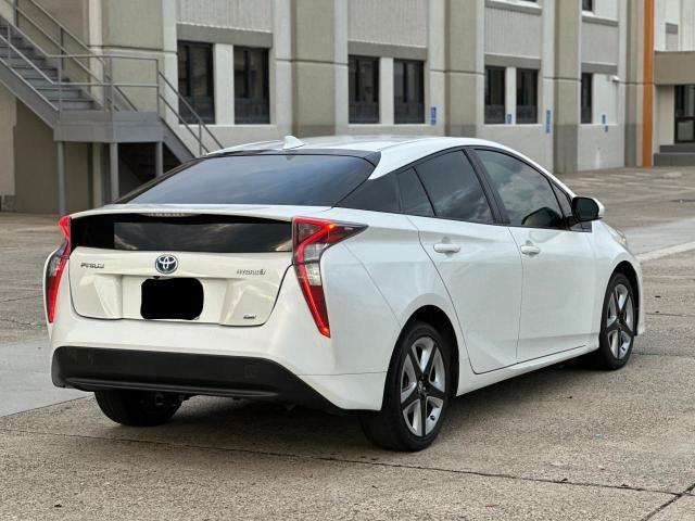 Photo 3 from auction – 2016 TOYOTA PRIUS with VIN JTDKARFU3G3023883