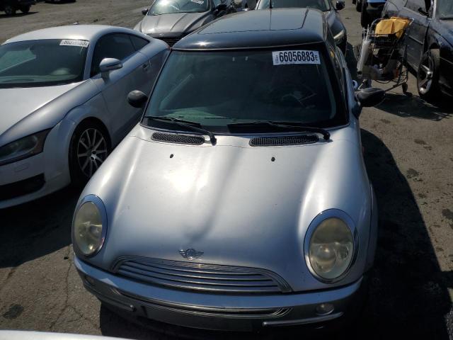 Photo 5 from auction – 2002 MINI COOPER with VIN WMWRC33432TC37954
