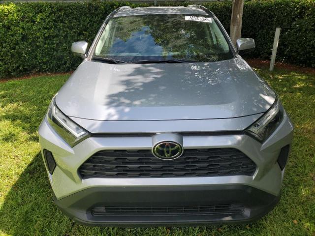 Photo 5 from auction – 2018 TOYOTA RAV4 XLE with VIN 2T3W1RFV4NC178738