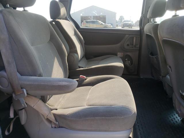 Photo 11 from auction – 2004 TOYOTA SIENNA CE with VIN 5TDZA23C24S157019