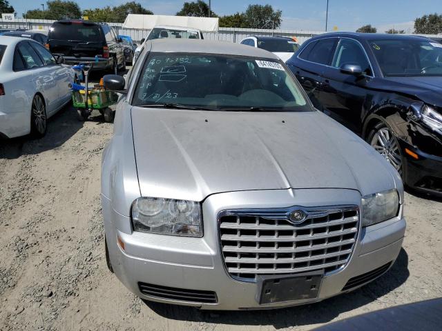 Photo 5 from auction – 2009 CHRYSLER 300 LX with VIN 2C3KA43D99H517130