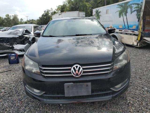 Photo 5 from auction – 2013 VOLKSWAGEN PASSAT SEL with VIN 1VWCM7A32DC078753