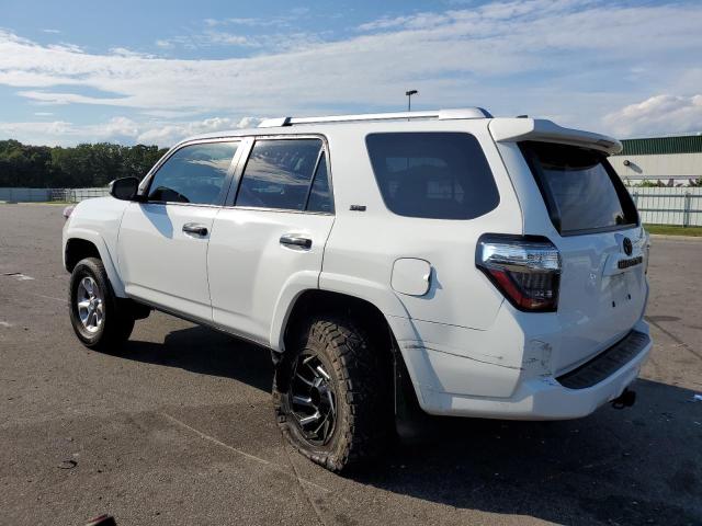 Photo 2 from auction – 2018 TOYOTA 4RUNNER SR with VIN JTEBU5JR9J5492700