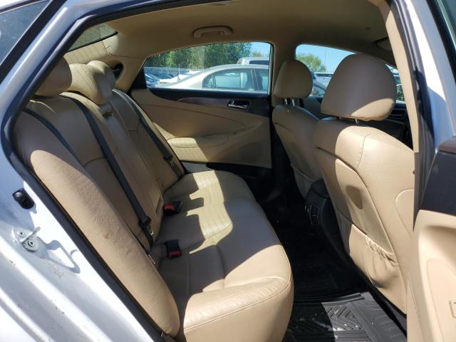 Photo 10 from auction – 2012 HYUNDAI SONATA HYB with VIN KMHEC4A46CA040311