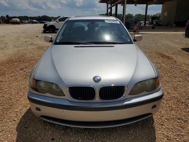 Photo 5 from auction – 2005 BMW 325 I with VIN WBAET37495NJ89830