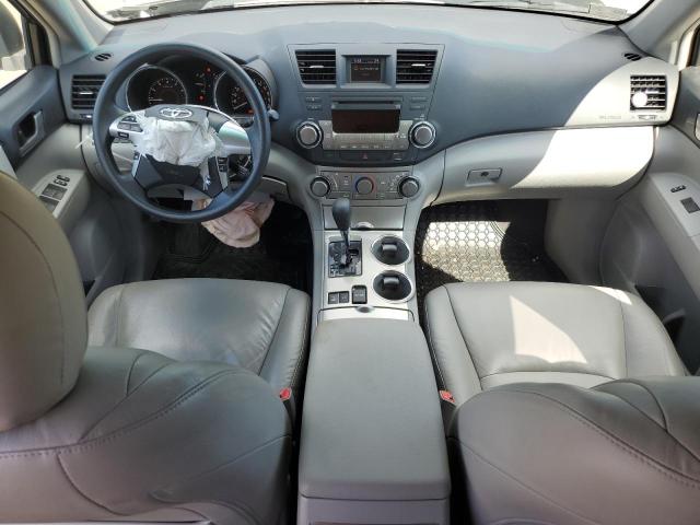 Photo 8 from auction – 2013 TOYOTA HIGHLANDER with VIN 5TDBK3EH0DS221331