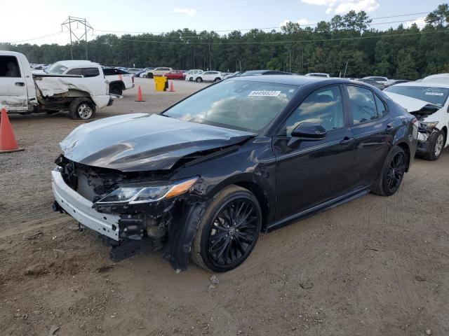 TOYOTA CAMRY SE 2020 with VIN 4T1G11AK2LU370246 - Photo from auction