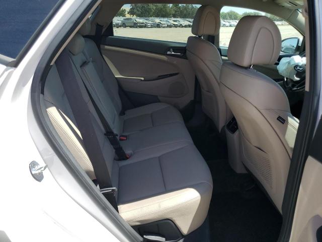 Photo 11 from auction – 2016 HYUNDAI TUCSON LIM with VIN KM8J33A25GU206054