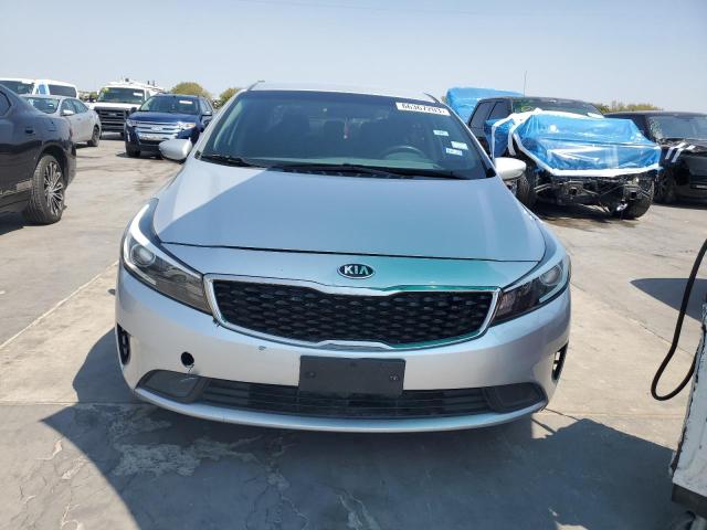 Photo 5 from auction – 2017 KIA FORTE LX with VIN 3KPFK4A77HE108075