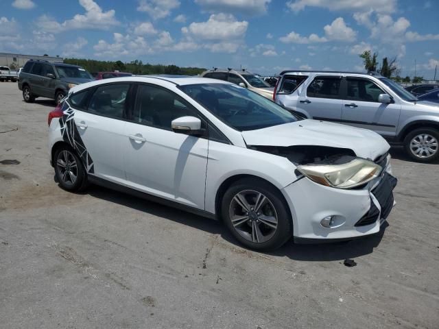 Photo 4 from auction – 2014 FORD FOCUS SE with VIN 1FADP3K22EL191221