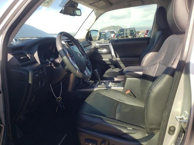 Photo 7 from auction – 2020 TOYOTA 4RUNNER SR with VIN JTEBU5JRXL5744831