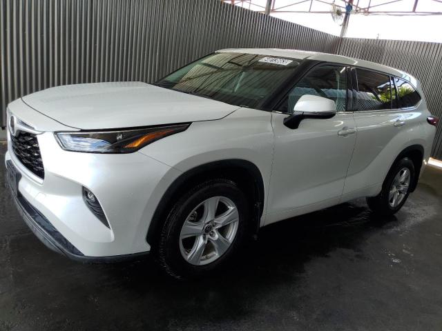 TOYOTA HIGHLANDER 2022 with VIN 5TDBZRBH4NS190055 - Photo from auction