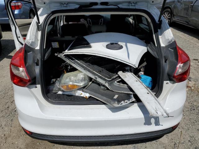 Photo 12 from auction – 2014 FORD FOCUS SE with VIN 1FADP3K25EL117419