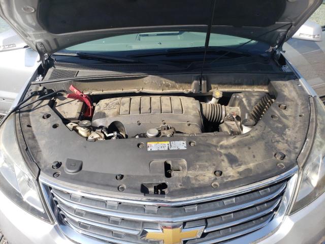 Photo 12 from auction – 2017 CHEVROLET TRAVERSE L with VIN 1GNKRGKD2HJ190775