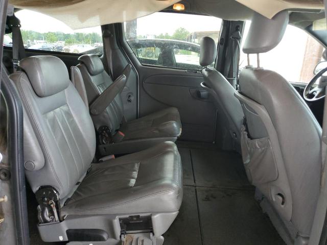 Photo 11 from auction – 2005 CHRYSLER TOWN & COU with VIN 2C4GP54L15R119684