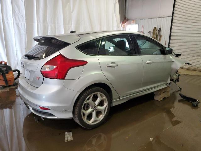 Photo 3 from auction – 2013 FORD FOCUS ST with VIN 1FADP3L91DL230035