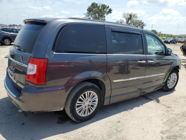 Photo 3 from auction – 2016 CHRYSLER TOWN & COU with VIN 2C4RC1CG8GR269229