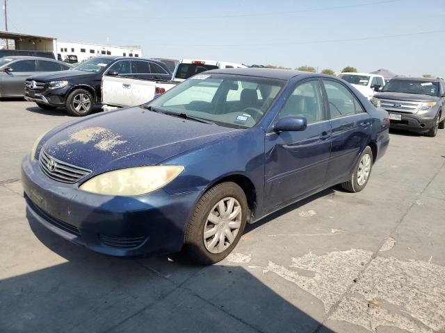 TOYOTA CAMRY LE 2005 with VIN 4T1BE32K45U061874 - Photo from auction