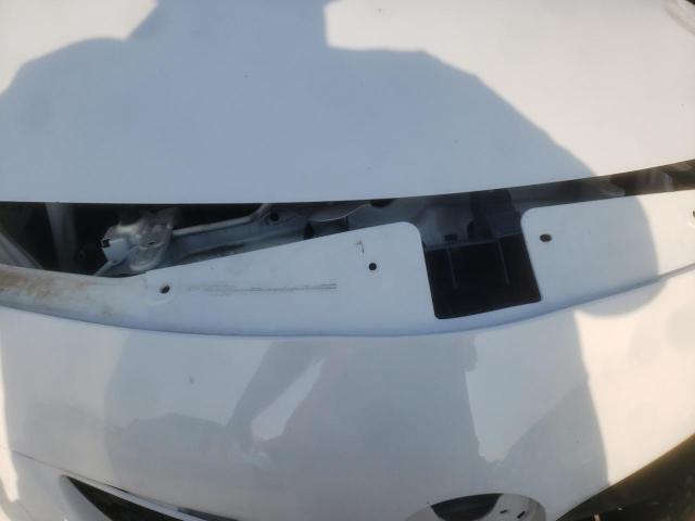 Photo 11 from auction – 2010 TOYOTA YARIS with VIN JTDBT4K33A4065482
