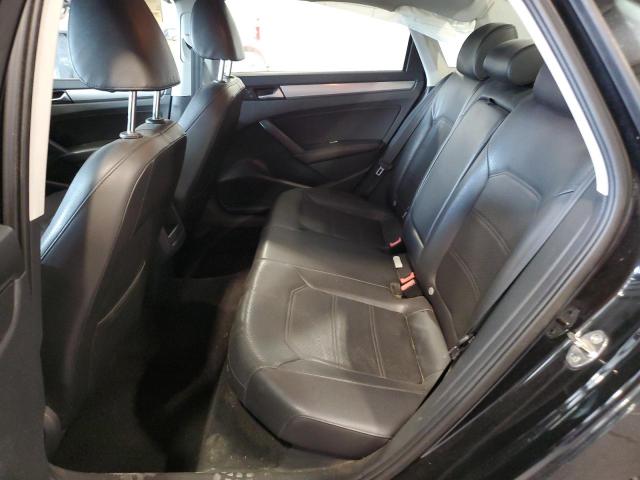 Photo 10 from auction – 2015 VOLKSWAGEN PASSAT S with VIN 1VWAT7A37FC051075