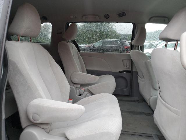 Photo 11 from auction – 2013 TOYOTA SIENNA LE with VIN 5TDJK3DC2DS061843