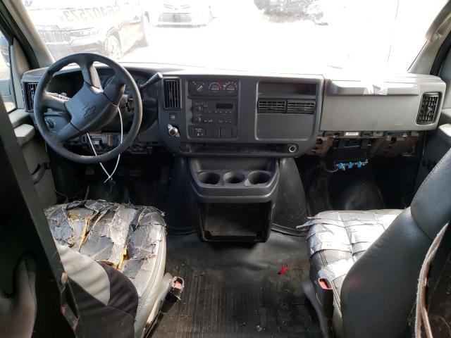 Photo 8 from auction – 2004 CHEVROLET EXPRESS G2 with VIN 1GCGG25V841140047
