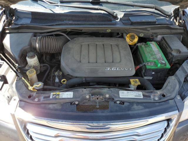 Photo 12 from auction – 2016 CHRYSLER TOWN & COU with VIN 2C4RC1BG3GR157567