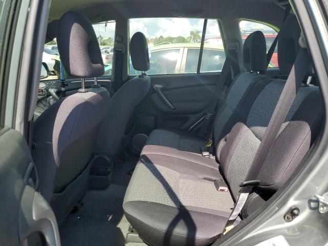 Photo 11 from auction – 2004 TOYOTA RAV4 with VIN JTEGD20V240013506