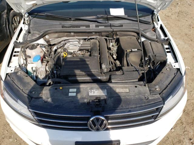 Photo 11 from auction – 2017 VOLKSWAGEN JETTA S with VIN 3VW2B7AJ2HM410615