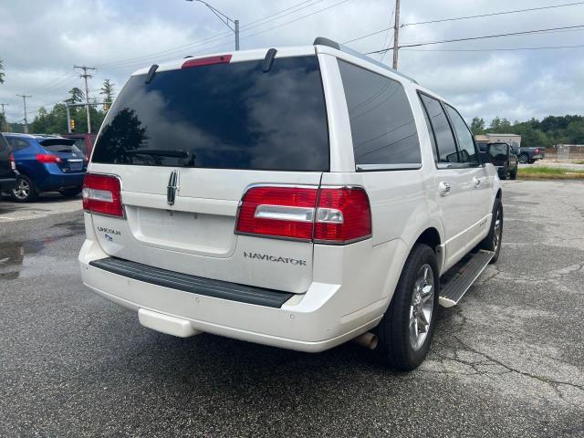 Photo 4 from auction – 2010 LINCOLN NAVIGATOR with VIN 5LMJJ2J54AEJ04849