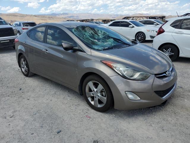 Photo 4 from auction – 2013 HYUNDAI ELANTRA GL with VIN 5NPDH4AE2DH379331