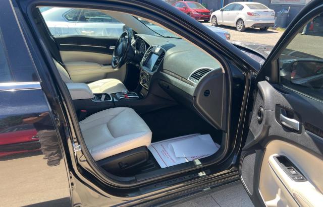 Photo 5 from auction – 2018 CHRYSLER 300 LIMITE with VIN 2C3CCAEG3JH153957